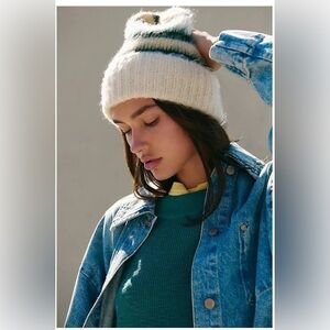 NWOT Free People The Groove Stripe Ribbed Knit Beanie in Varsity Stripe OS